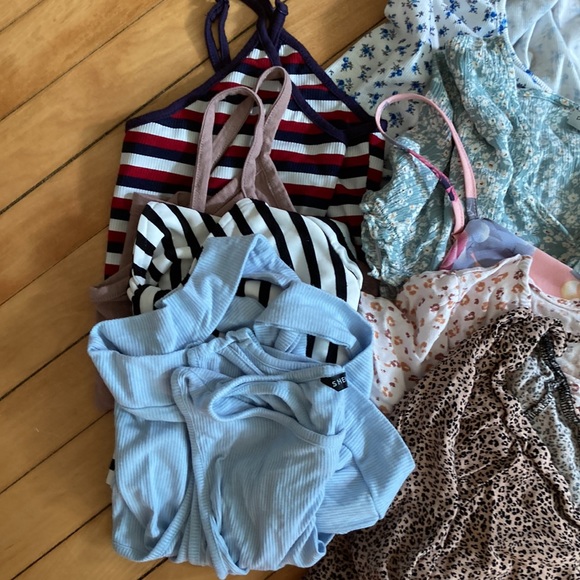 18 various brands of tops. - Picture 6 of 6